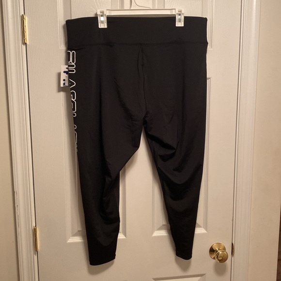 Brand New Fila Black 7/8 Inch Leggings…size 3X - Picture 2 of 5